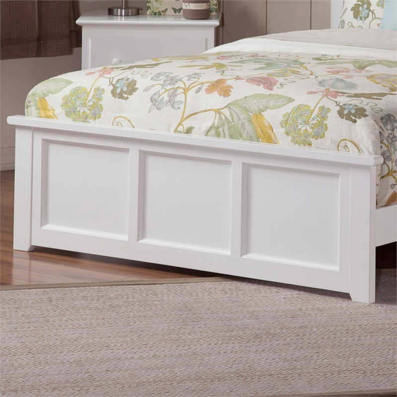 Madison King Wood Foundation Bed Frame with Matching Footboard in White