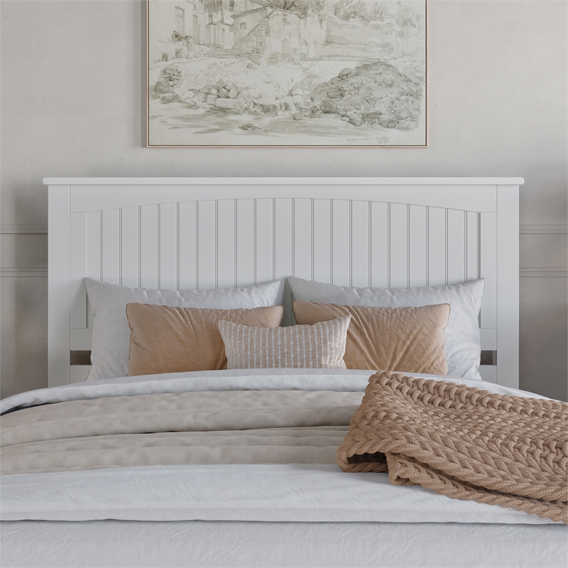 Malta Queen Wood Platform Bed with Panel Footboard and Storage Drawers in White