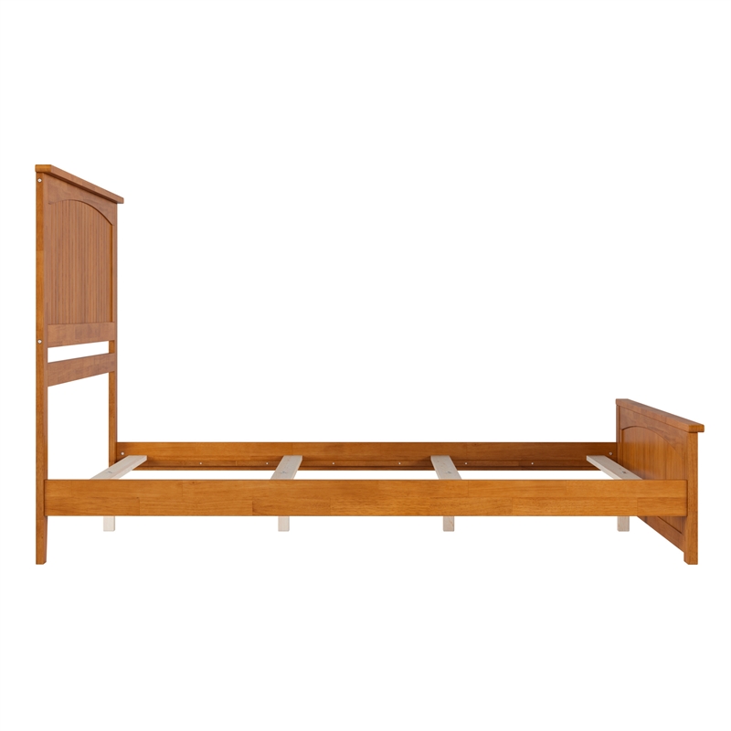 Nantucket Queen Wood Foundation Bed with Matching Footboard in Light Toffee