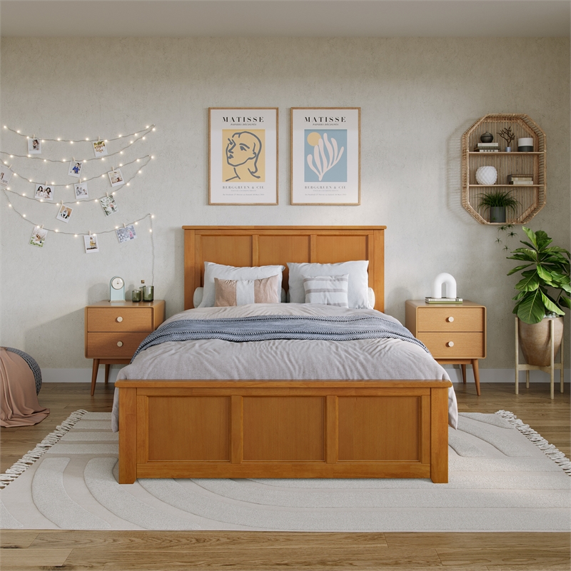 Madison Full Wood Foundation Bed with Matching Footboard in Light Toffee