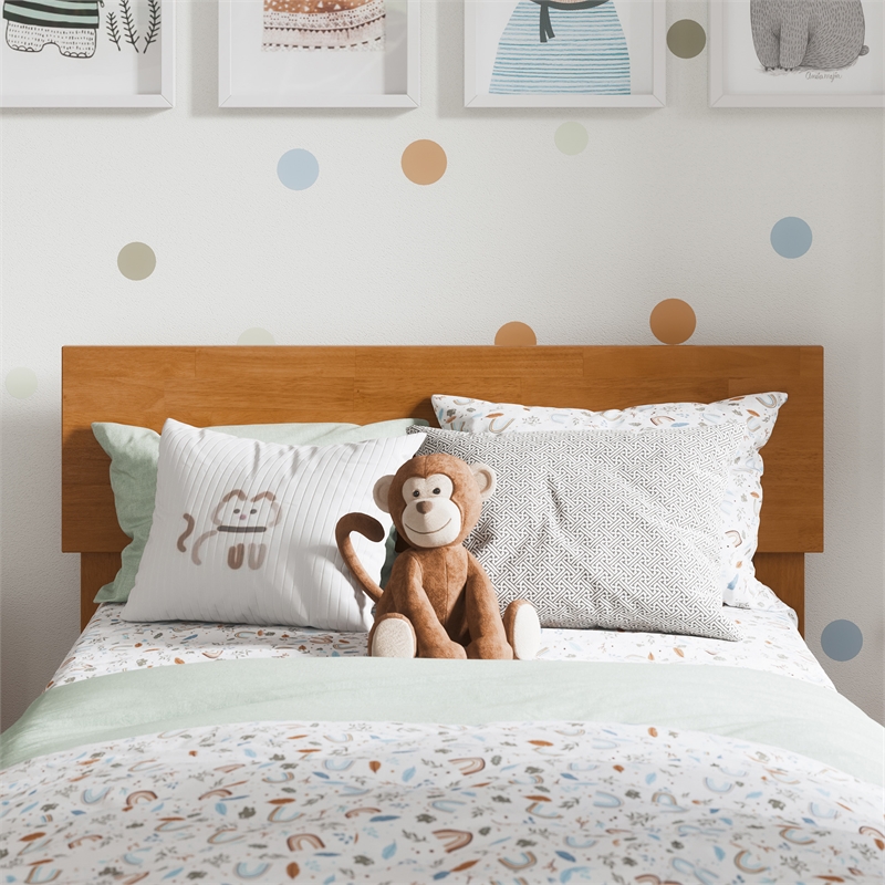 Orlando Twin Solid Wood Foundation Bed in Light Toffee