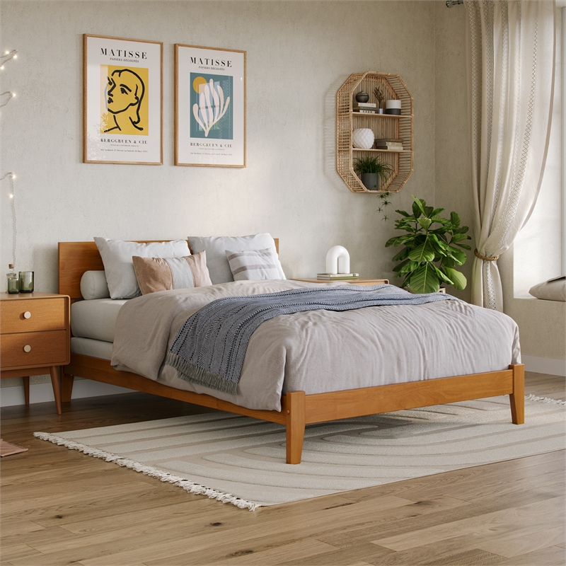 Orlando Full Solid Wood Foundation Bed in Light Toffee