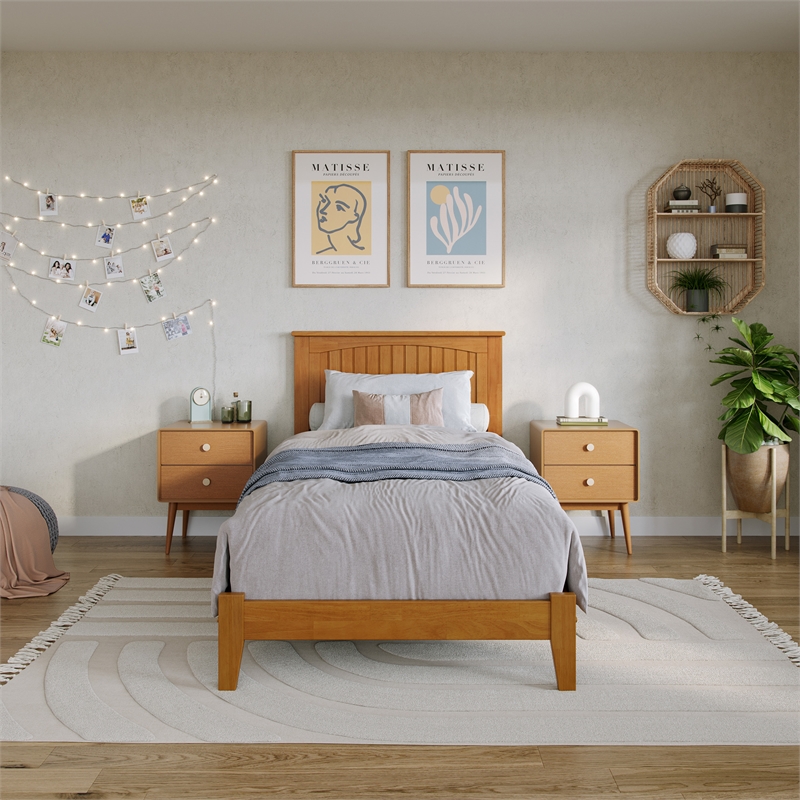 Nantucket Twin XL Solid Wood Foundation Bed in Light Toffee