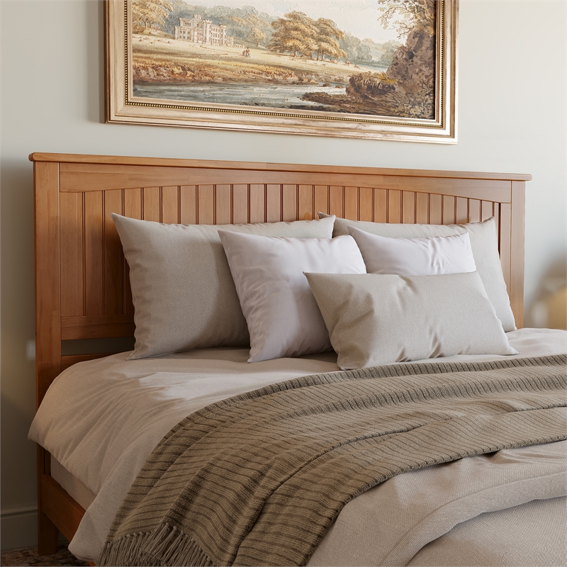 Nantucket King Solid Wood Foundation Bed in Light Toffee