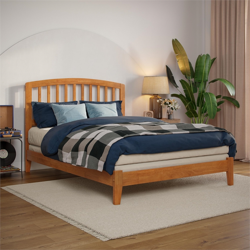 Richmond Full Solid Wood Foundation Bed in Light Toffee